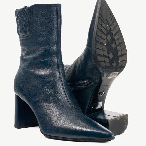 Dorothee Schumacher Dark-Blue Quilted Crackled-Leather Ankle Boots - Picture 4 of 10